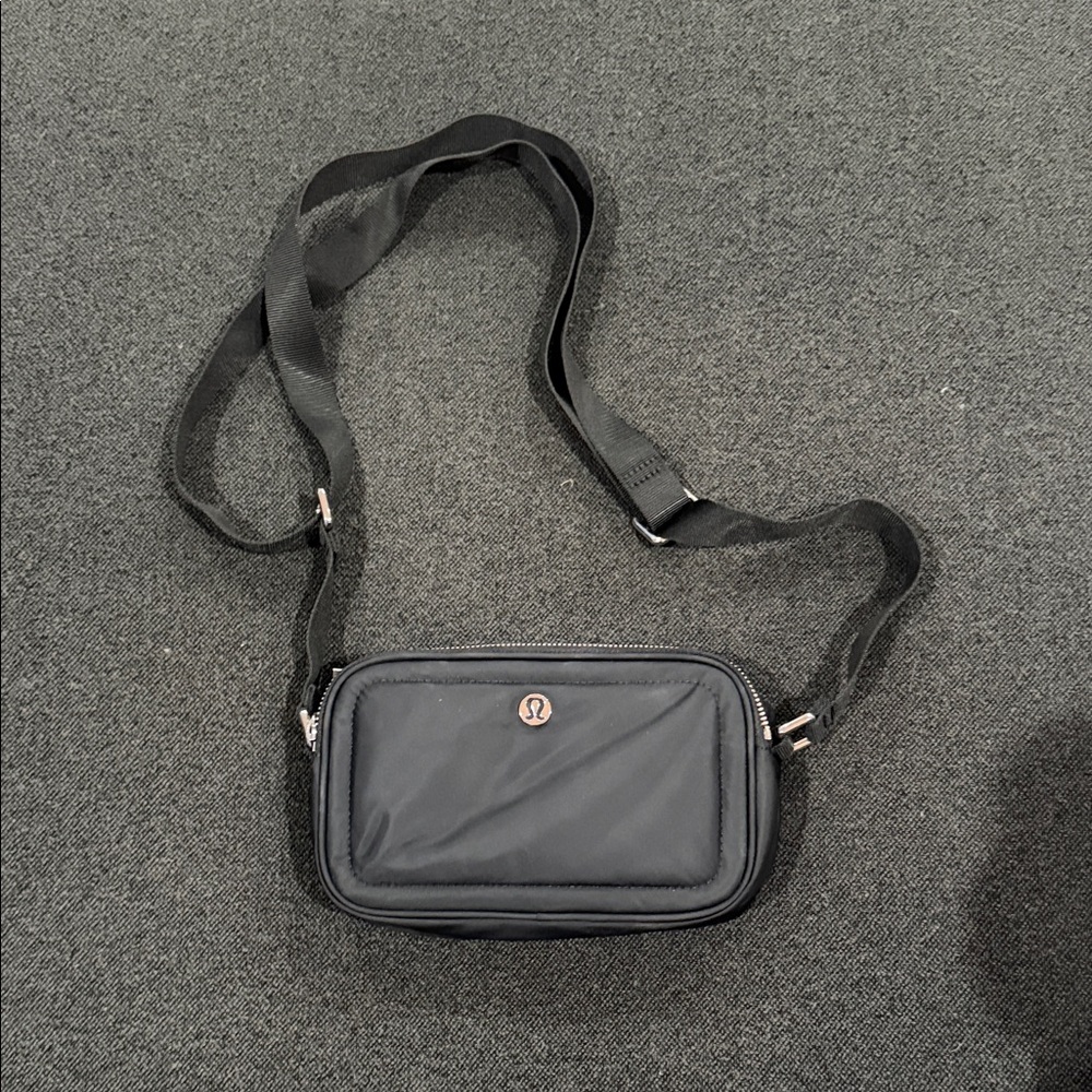 lululemon athletica Black Belt Bag